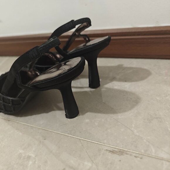 Chanel Logo Pointed Toe Slingbacks - Picture 5 of 7